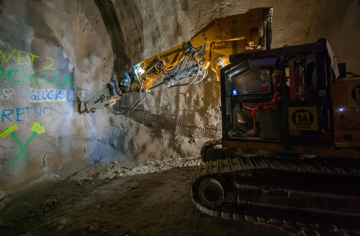 Semmering-Basistunnel in der Steiermark fertig gegraben West 2 Durchschlag